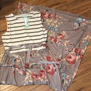 Women’s floral maxi dress size medium